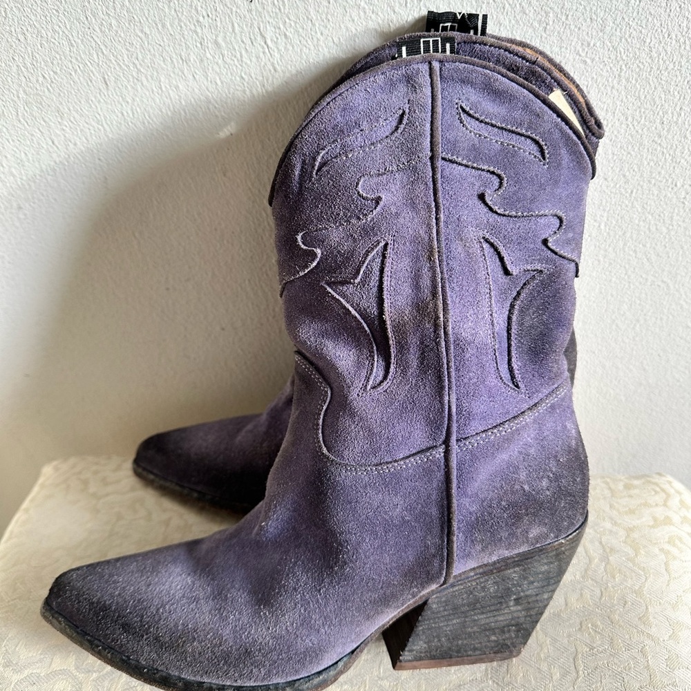 Elena Iachi designer Purple Heeled Boots with Western Charm